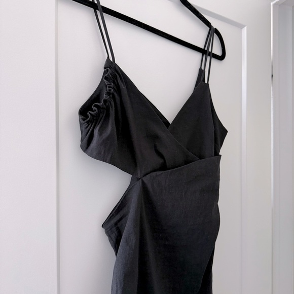 Zara black linen cutout asymmetric mini dress - size Medium NWT - Picture 5 of 5
